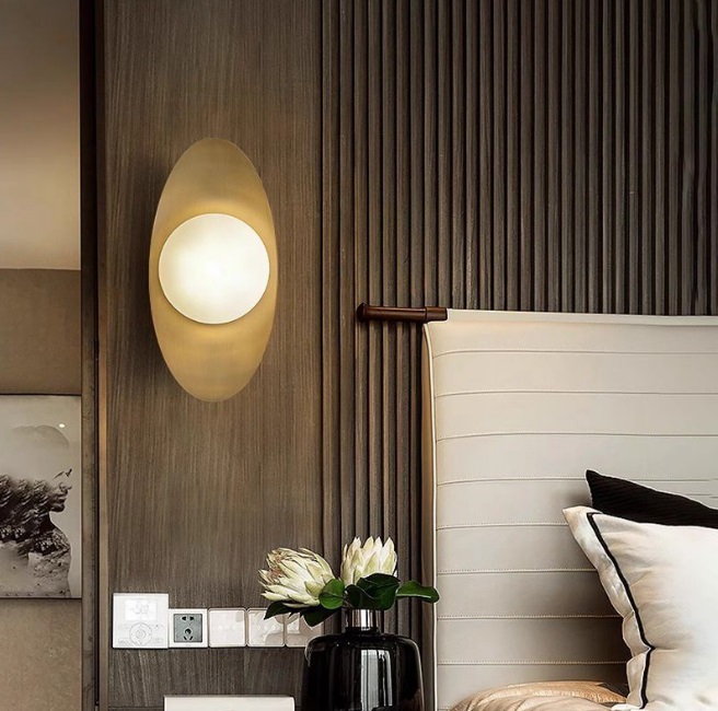 Светильник DZN-13673 ЗОЛОТАЯ БРОНЗА ` D350*200/H150/1/G9/10W плафон стекло белое матовое