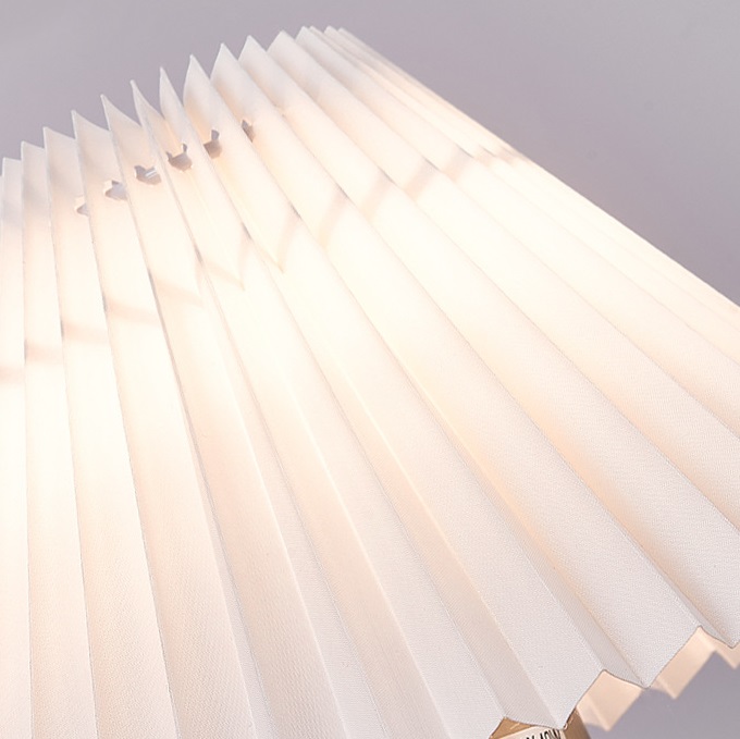 Светильник DZN-13872 БРОНЗА + БЕЛЫЙ ` D240/H250/1/E27/40W PLEATED