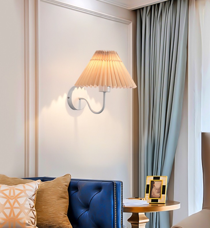 Светильник DZN-13874 БЕЛЫЙ + БЕЛЫЙ ` D240/H250/1/E27/40W PLEATED