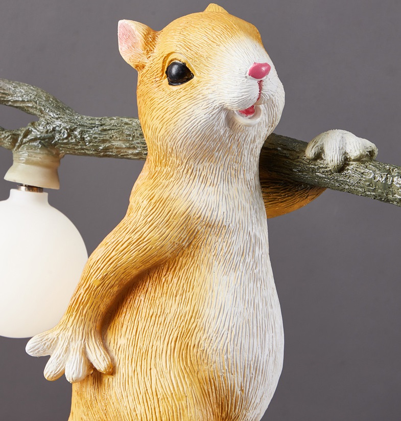 Светильник DZN-5705 ` D250/H250/1/G9/10W настольная лампа с милой белочкой SQUIRREL