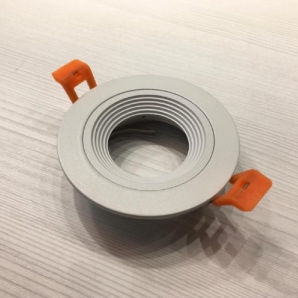 Светильник встраиваемый поворотный SAPFIR SPF-6095 Белый ` MR16 GU5.3 COLISEUM 24-03