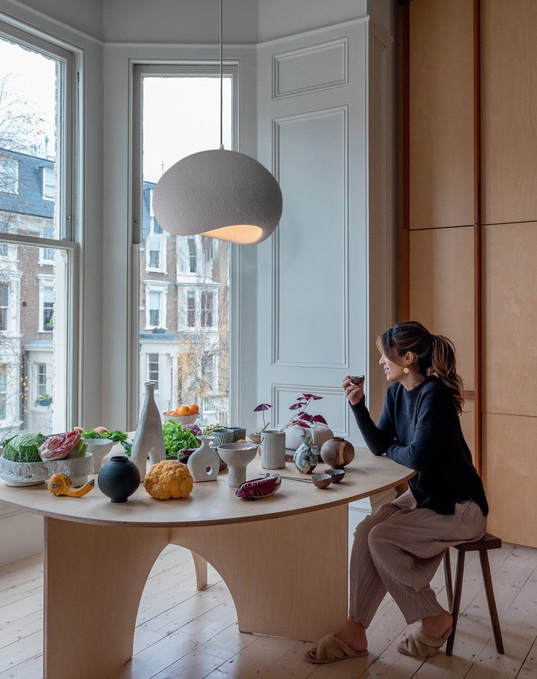 Светильник DZN-6112 БЕЛЫЙ ` D500*400/H1200/1/E27/60W белый шнур STONE 24-12 VST